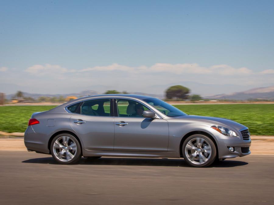 Infiniti Q70 3.7 2013 года  (фото 3 из 4)